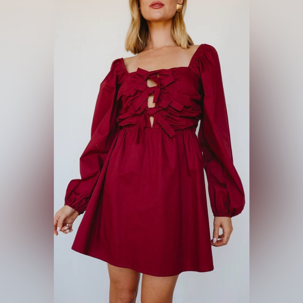 Le Lis Size XS Pink Puff Long Sleeve Square Neck Bow Tie Dress